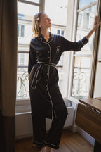 The Pajama, Black